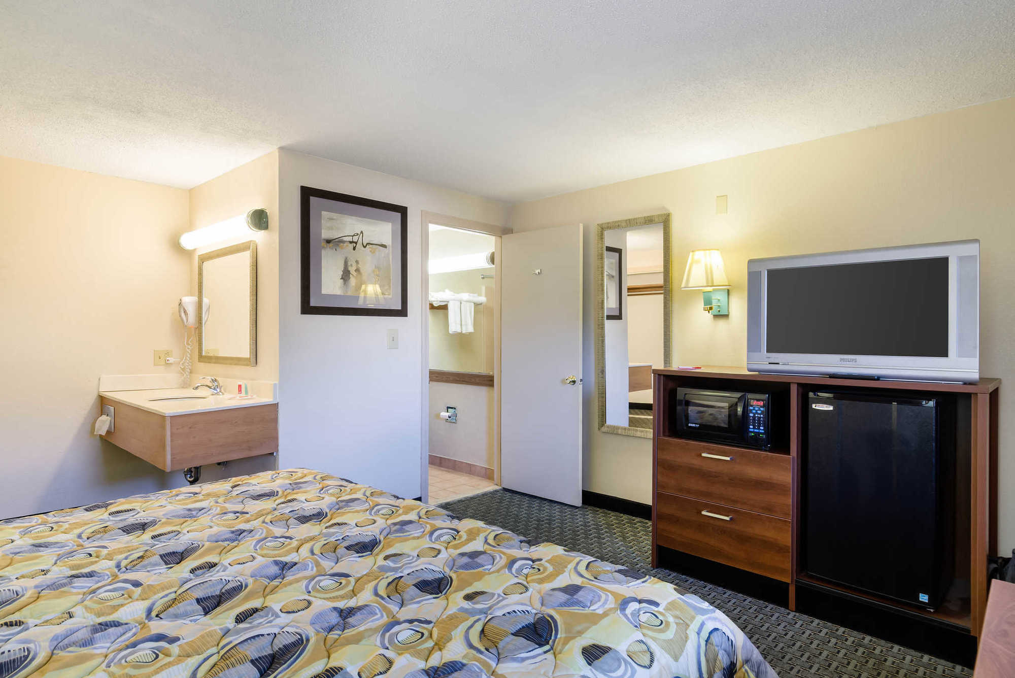 Econo Lodge West Springfield Quarto foto
