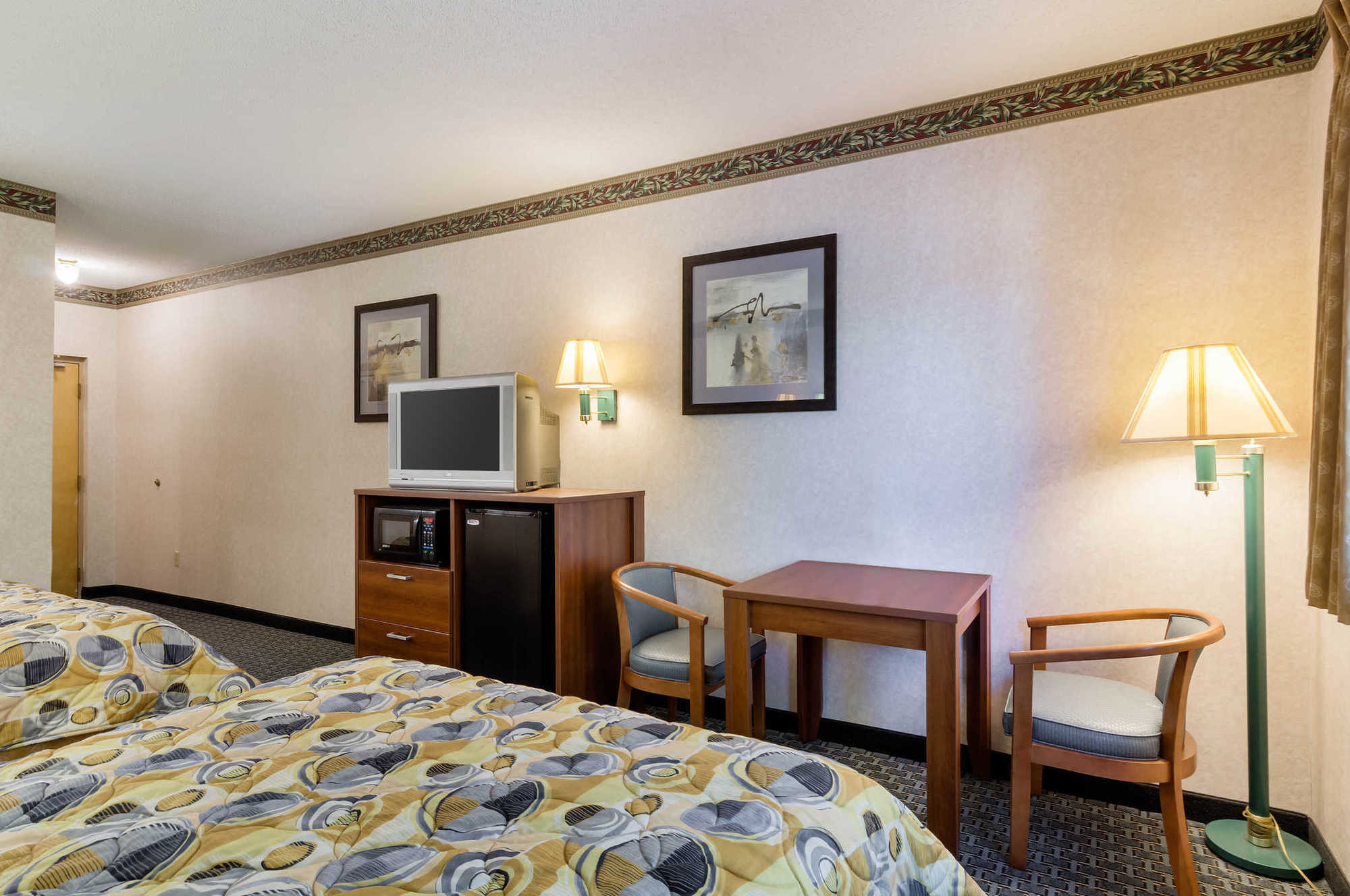 Econo Lodge West Springfield Quarto foto