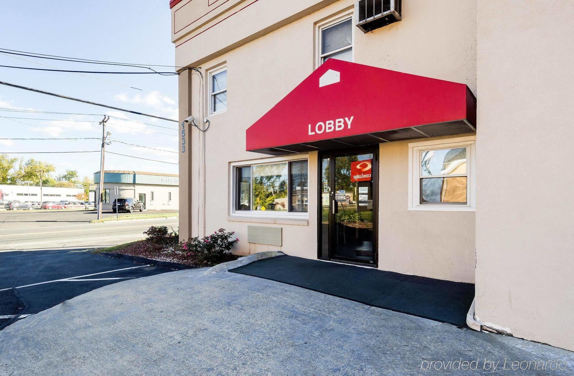 Econo Lodge West Springfield Exterior foto